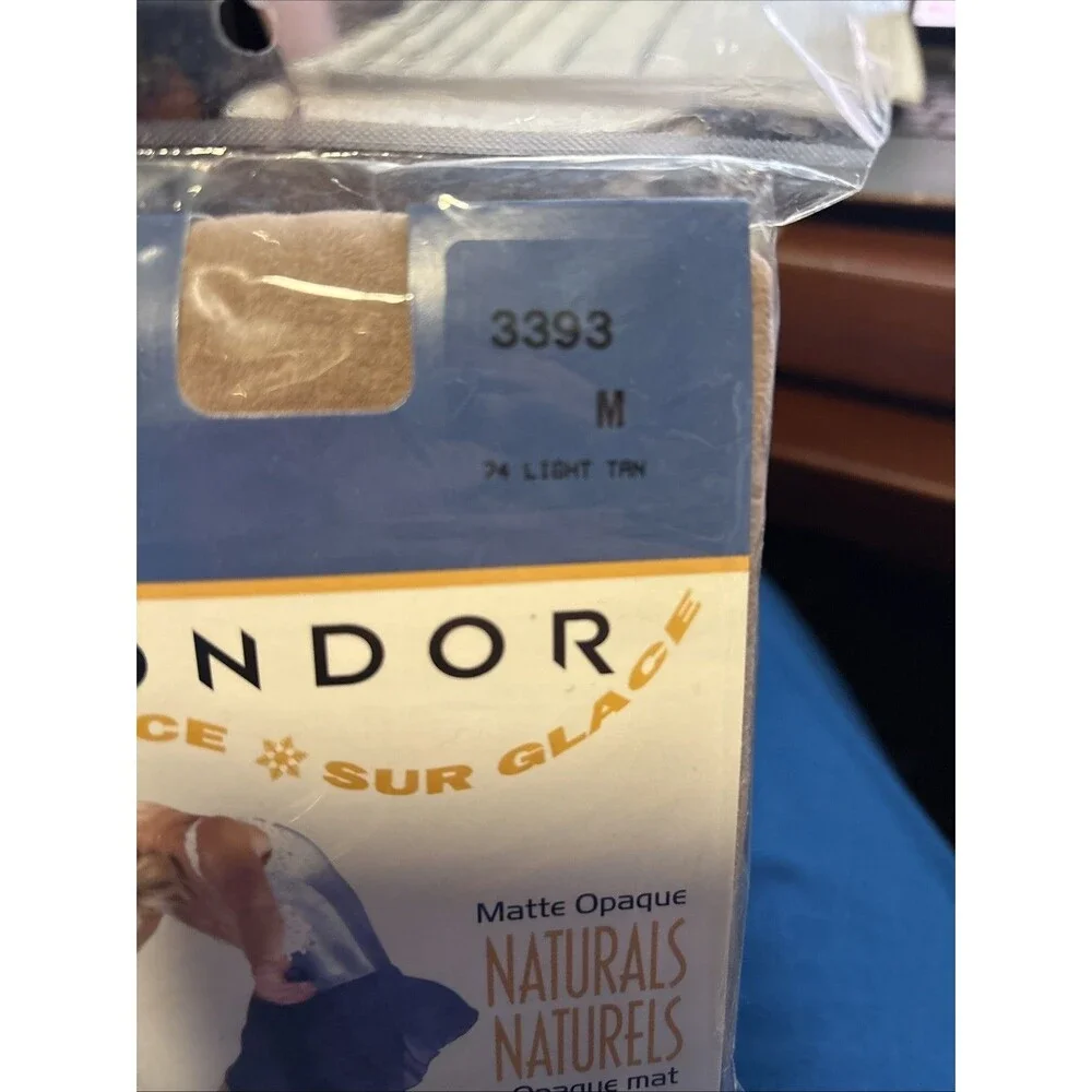 New Mondor Ice Skating Tights Size M Light Tan 5.2”-5.7” 115-135 Lbs Unopened